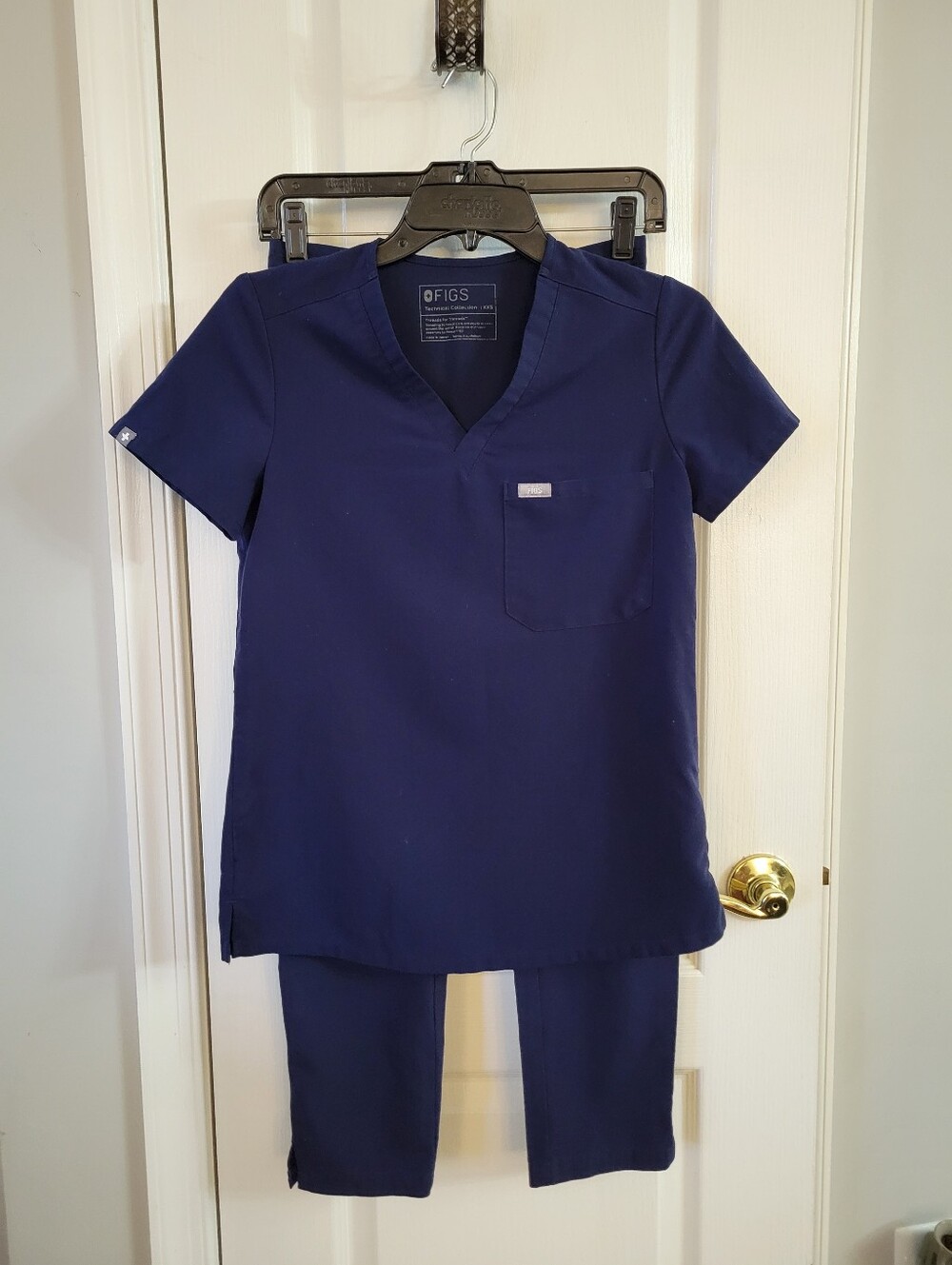 FIGS Navy Blue Scrub Set Catarina Top & Yola Skinny Pants Size XXS Petite